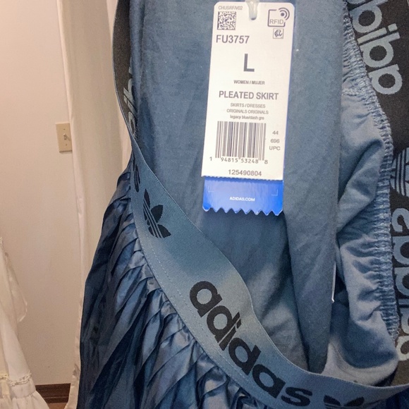 Adidas sport flowing skirt - Picture 5 of 6